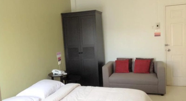 Heritage Hotel, Varaa Hotelli Hotellit North-Eastern Thailand pysäköinnillä, Pysäköinti