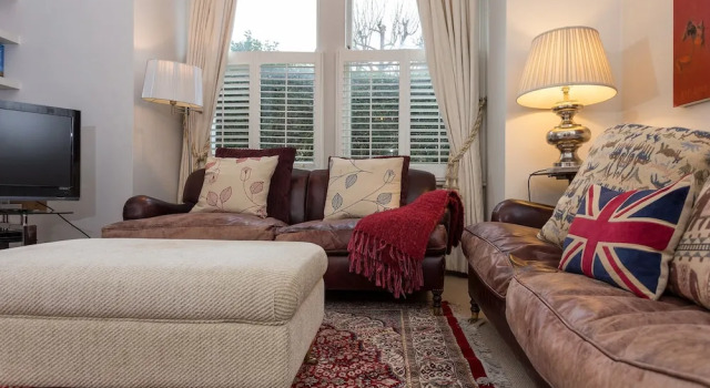 1 Bedroom Garden Flat In Clapham Common
