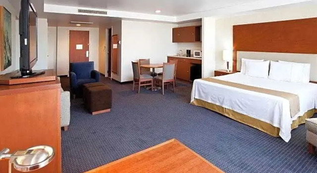 Двухместный полулюкс Holiday Inn Express Puebla by IHG
