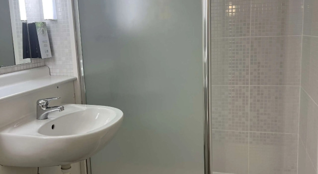 Двухместный номер Standard Kyriad Direct Montpellier Saint Jean De Védas - La Peyrière