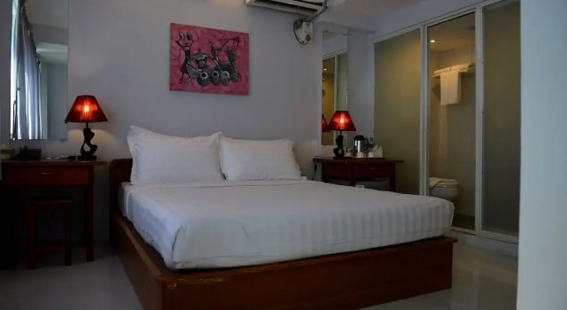 Номер Deluxe New Yangon Hotel