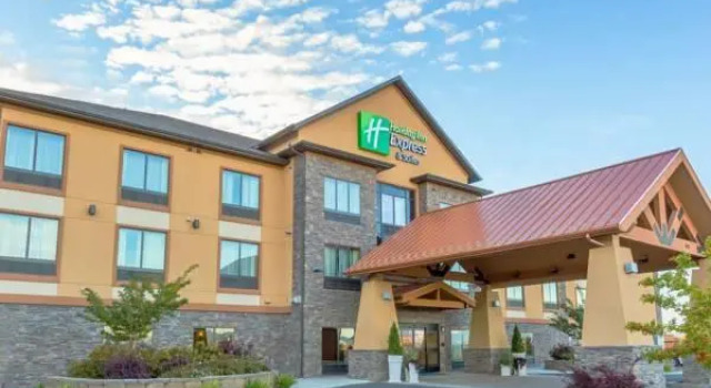 Люкс c 1 комнатой Holiday Inn Express and Suites Helena by IHG