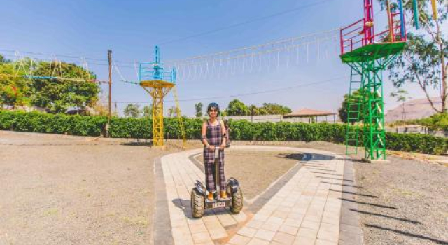 SUMA Adventure and Resort, Prenota Resort Hotel a Nashik con piscina, Piscina