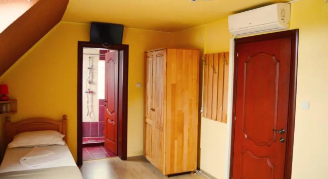 Трёхместный номер Standard Venesis House