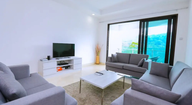 Люкс Superior с 2 комнатами с балконом и с видом на город Richmond & Aston Kiara Suites KL