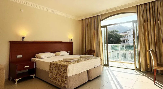 Двухместный номер Classic с балконом Forum Residence Hotel
