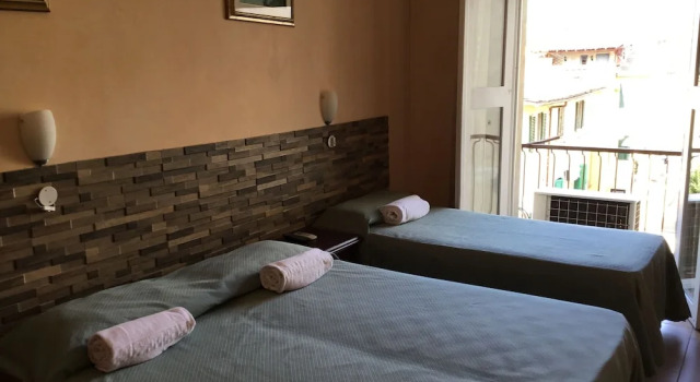 Hotel Etrusca, Забронировать Отель Сан-Лоренцо Флоренция, рядом с Дом Буонаротти