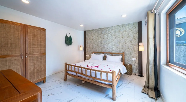 Люкс с балконом и с видом на море Coral Rocks Hotel & Restaurant