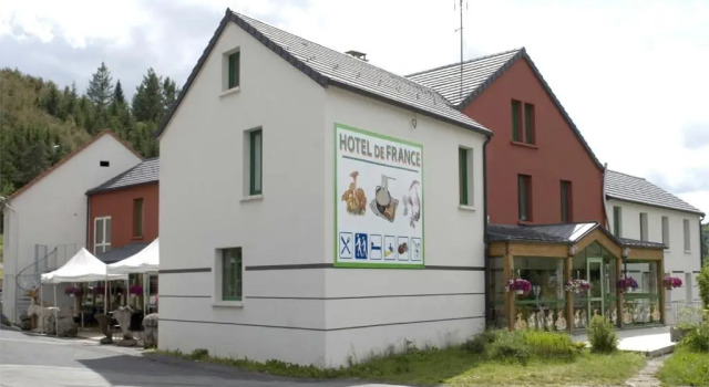 Hotel de France, Prenota Hotel Hotel a Alvernia con parcheggio, Parcheggio