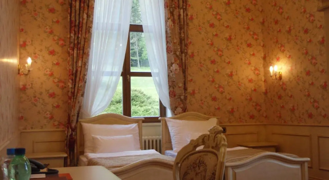 Hotel Château Cihelny, Boek Hotel Hotels in Karlsbad met ontbijt, Ontbijt