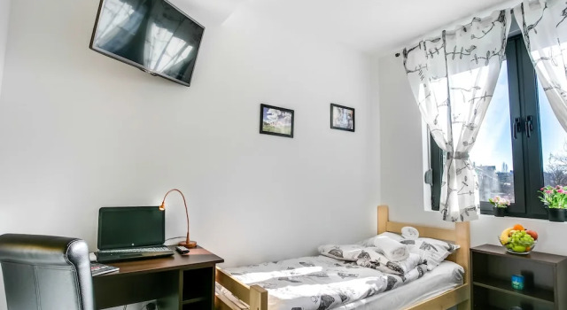 Economy Zimmer Hostel Moving