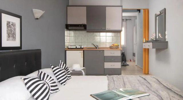House Toula Elegant, Забронировать Отель Отели Сарти с парковкой, рядом с Пляж Острия, Парковка