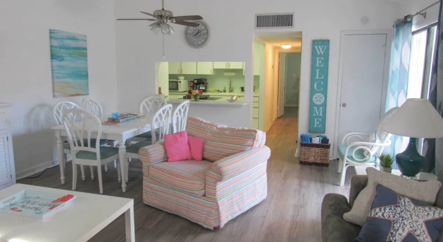 Апартаменты Half-Mi to Beach Access: Sunny Miramar Villa
