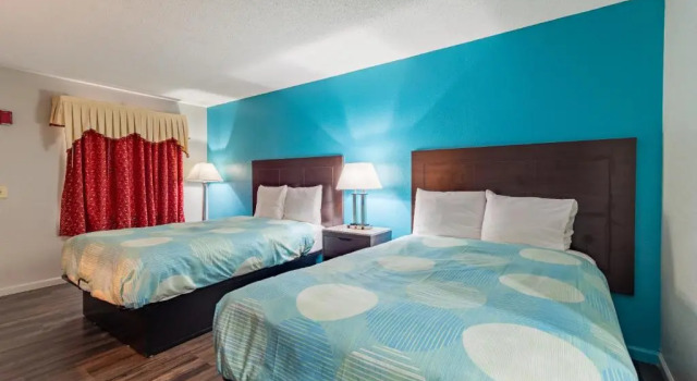 Четырёхместный номер Standard Carolina Lodge