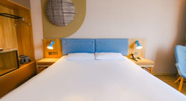 Homeinn · neo (Yangzhou Yizheng Zhenzhou West Road)