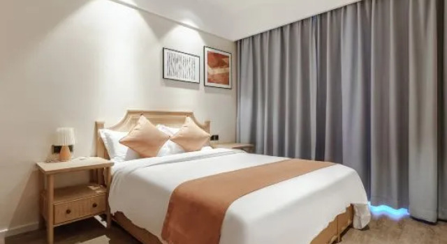 Люкс Luxury с 3 комнатами с балконом и с видом на море Tomorrow’s Stars Surfing Seaview Apartment (Wanning Riyue Bay Store)