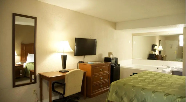 Люкс Travelers Inn Elizabethton