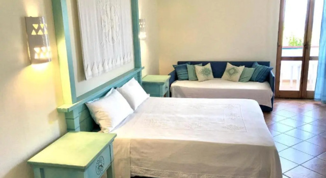 Трёхместный номер Standard с видом на море LH Pedraladda Resort