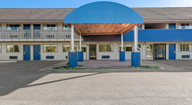 Days Inn by Wyndham Independence, Buchen Sie Gasthaus Independence Missouri