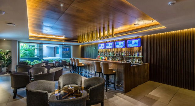 Princeton Club, Prenota Hotel Calcutta 