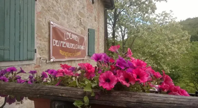 Locanda dei Fienili del Campiaro, Забронировать Отель Гриццана-Моранди провинция Болонья