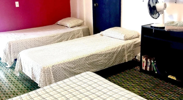 Standardowy trzyosobowy rodzinny pokój Medusas Hostel