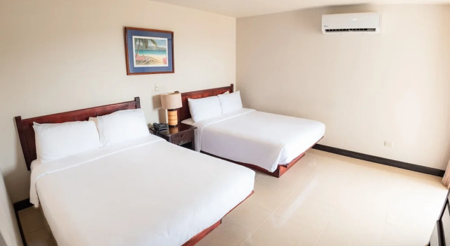 Семейный номер Standard с балконом и с видом на сад Villas Sol Beach Resort
