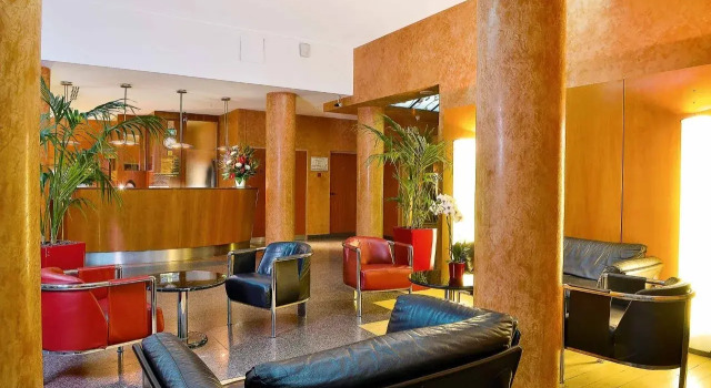 Opera Cadet Hotel