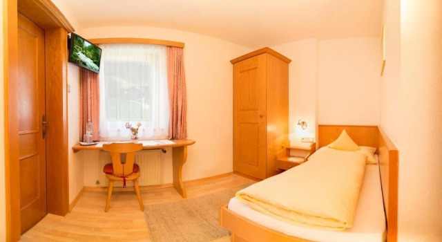 Haus Sonnenseit'n, Rezervovat Hotel Hotely v Tyrolsko s parkováním, Parkování