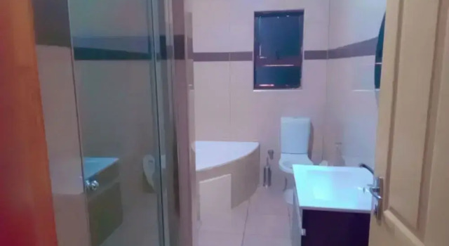Номер Executive Miraton Eastgate Suites
