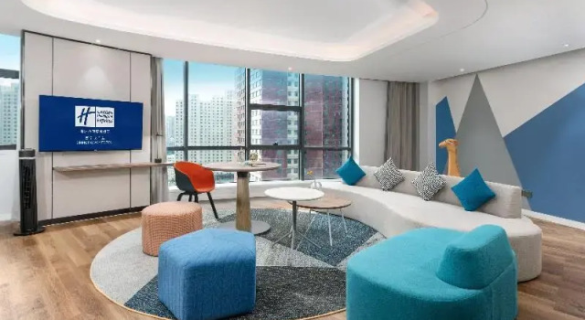 Двухместный люкс Holiday Inn Express Xining Railway Station