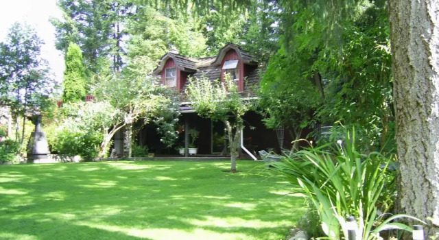 Коттедж Garden House