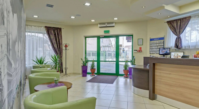 Hotel Zielony, Забронировать Отель Отели Вилда с парковкой, Парковка