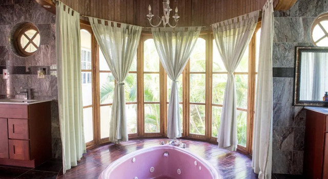 Номер Luxury Music Mansion