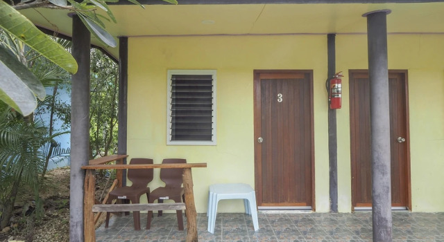 OYO 75325 Our House Tha Sao