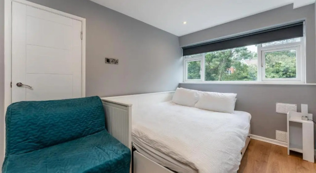 Stylish 2 bedroom apartment in Bournemouth, 500m from beach, Varaa Huoneisto Asunnot kohteessa Merseyside, Huoneisto