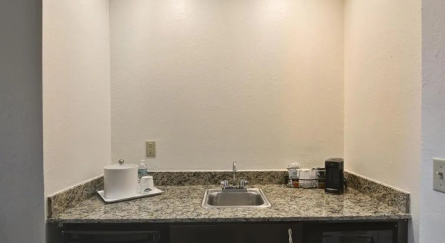 Двухместный номер Standard c 1 комнатой Hampton Inn & Suites Boynton Beach