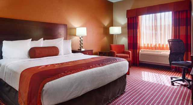 Номер Standard Best Western Plus University Inn & Suites