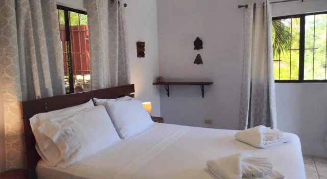 Casa Todo Bueno, Забронировать Отель Эль-Трансито Leon Region