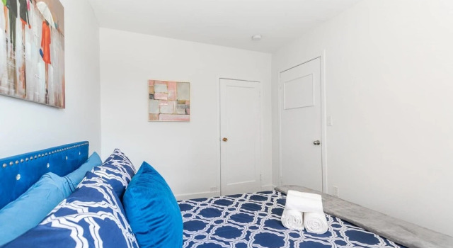 2BR Apt w Netflix - Close to Parks Shopping, Varaa Huoneisto Hamilton 