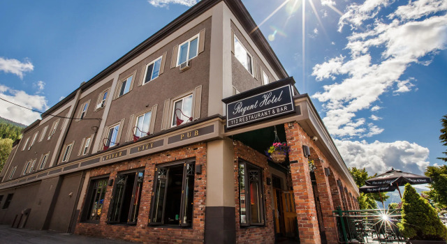 Regent Hotel Revelstoke, Buchen Sie Hotel Revelstoke Revelstoke