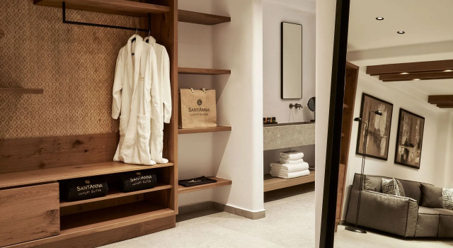 Полулюкс SantAnna Luxury Suites