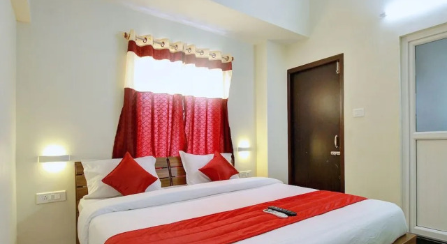 Oyo 14240 Mohan Residency, Забронировать Отель Отели штата Тамилнада с завтраком, Завтраки