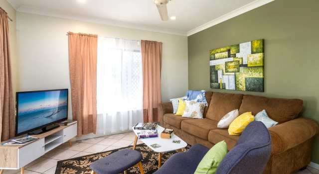 Cable Cottage Holiday House, Book Feriehus Cairns Cairns and Northern Beaches