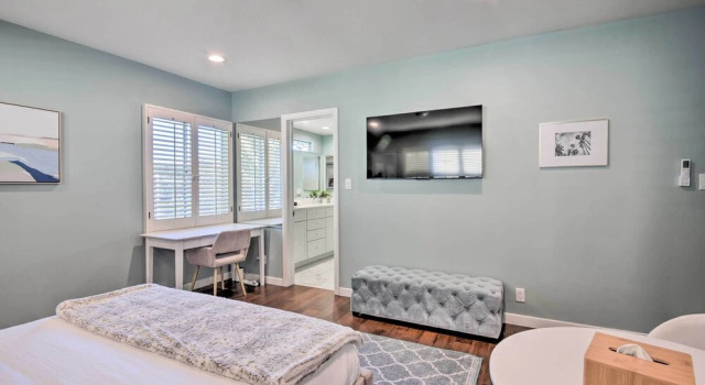 Quaint Studio in Los Angeles - Ideal Location, Забронировать Отель Отели Лос-Анджелеса 3 звезды, 3*