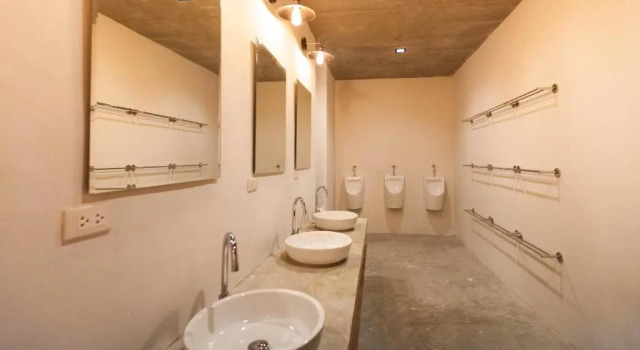 Кровать в общем номере Once Again Hostel