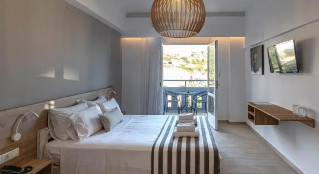 Трёхместный номер Standard с видом на горы Triton Beachfront Village Hotel