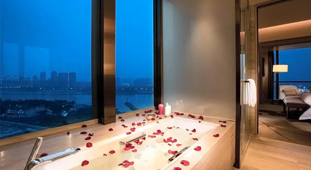 Люкс Crowne Plaza Fuzhou Riverside by IHG