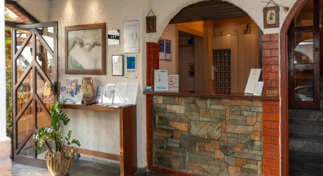 Erato Hotel