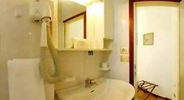 Одноместный номер Standard Hotel King